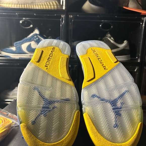 Size 12 - Air Jordan 5 Retro Laney CD2720-400 - Picture 7 of 8